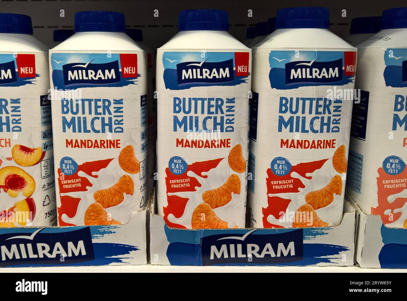 Milram Buttermilch Drink. MILRAM ist die Hauptmarke des Deutschen ...