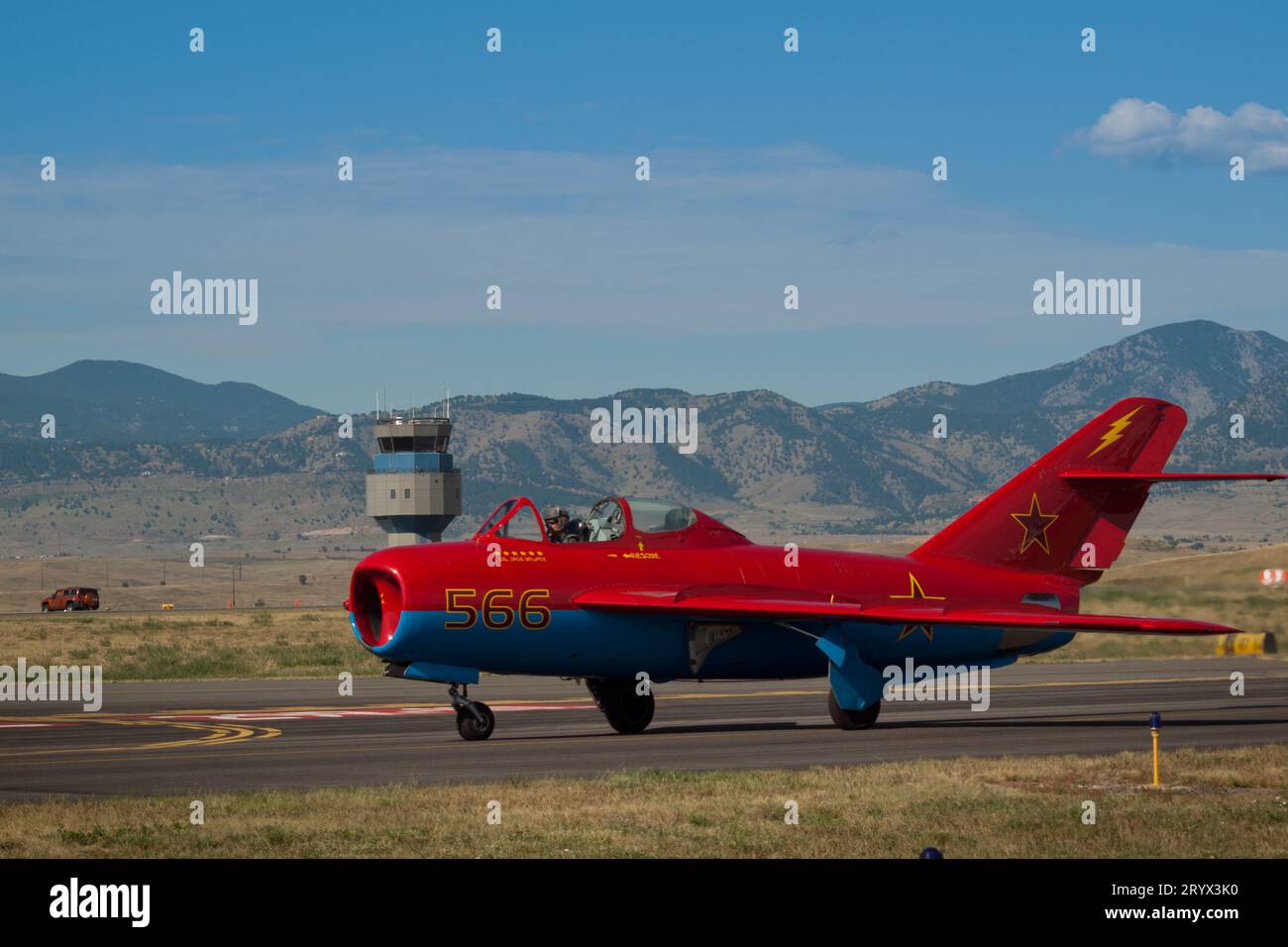 Vintage army aircraft hi-res stock photography and images - Alamy