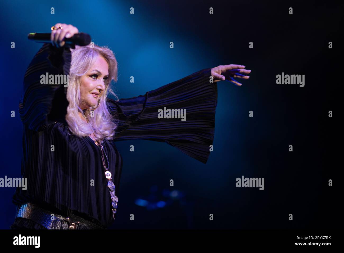 Berlin, Germany. 02nd Oct, 2023. Singer Bonnie Tyler sings during a ...