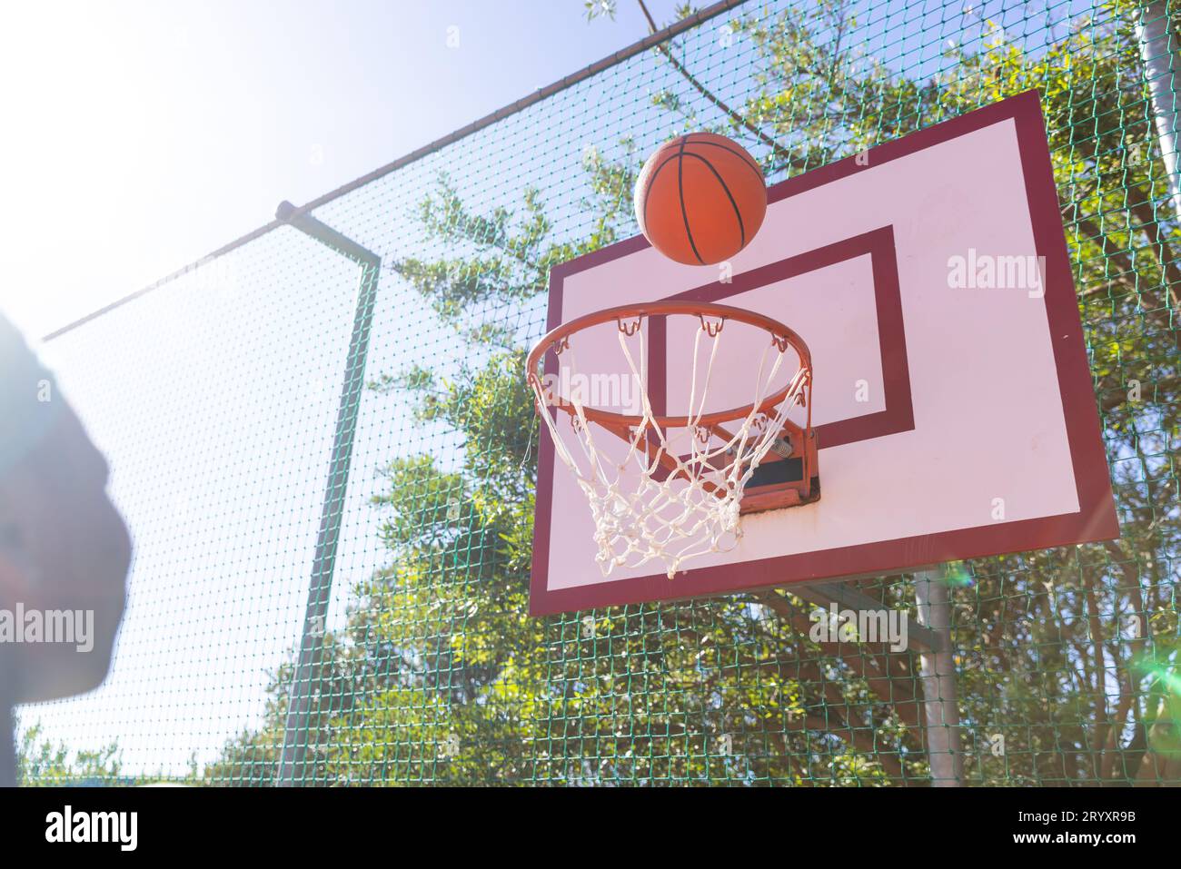 3 point shot hi-res stock photography and images - Alamy