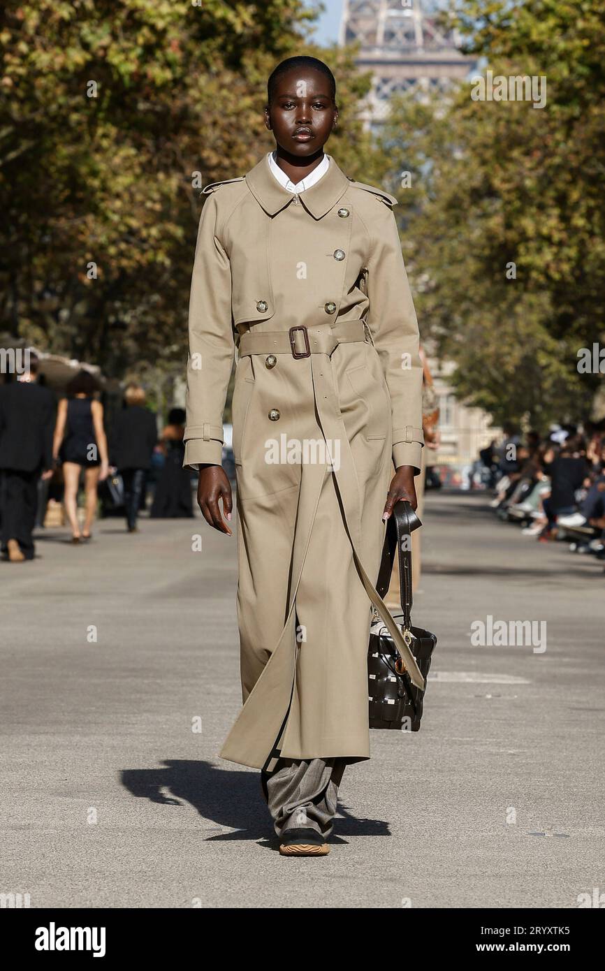 STELLA McCARTNEY Spring/Summer 2024 Runway during Paris Fashion Week ...