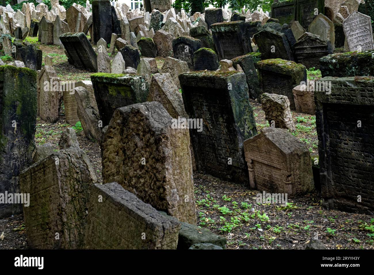 Old Jewish Cemetery Prague Czech Republic Stock Photo Alamy