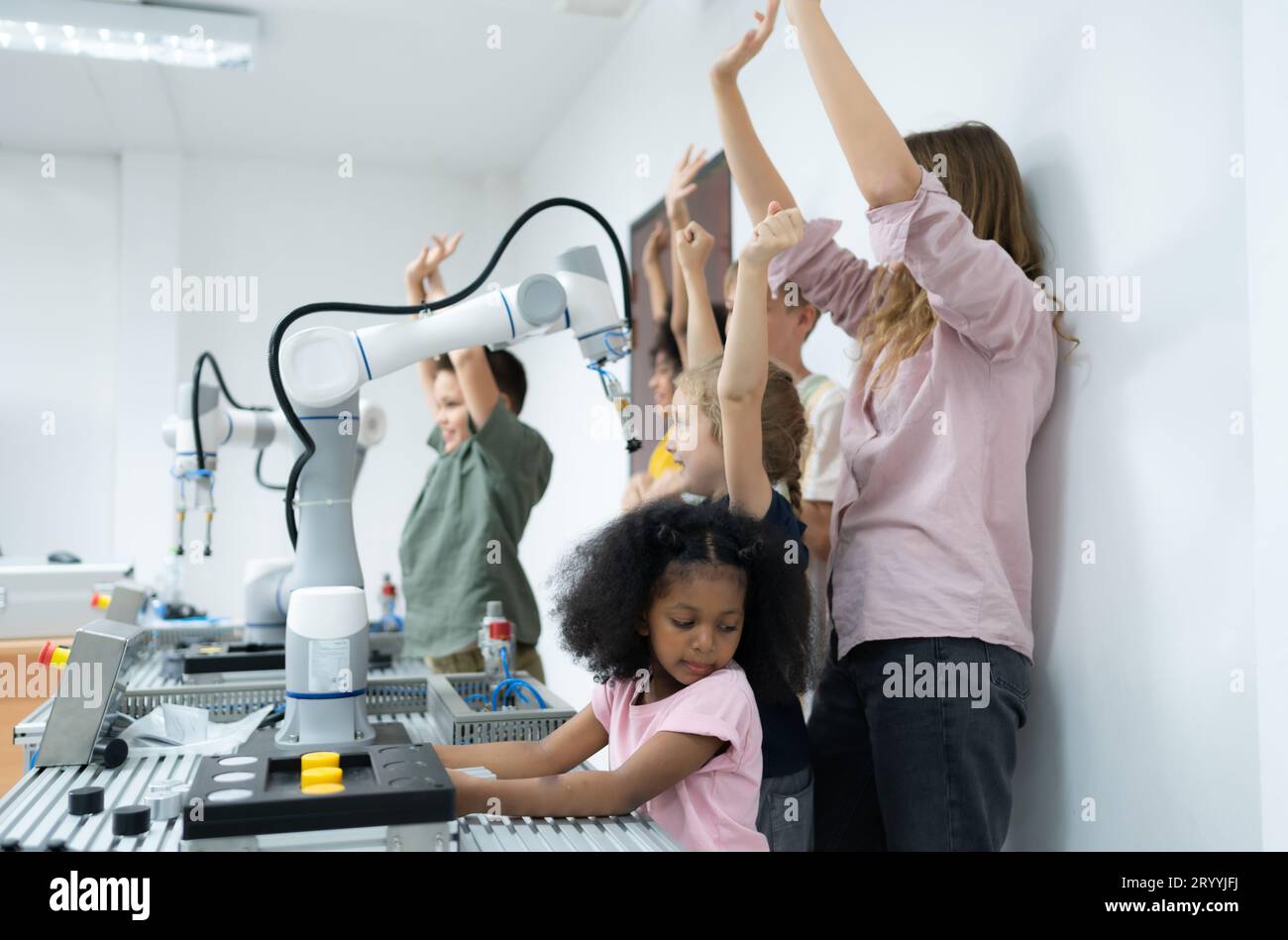 African students science hi-res stock photography and images - Alamy
