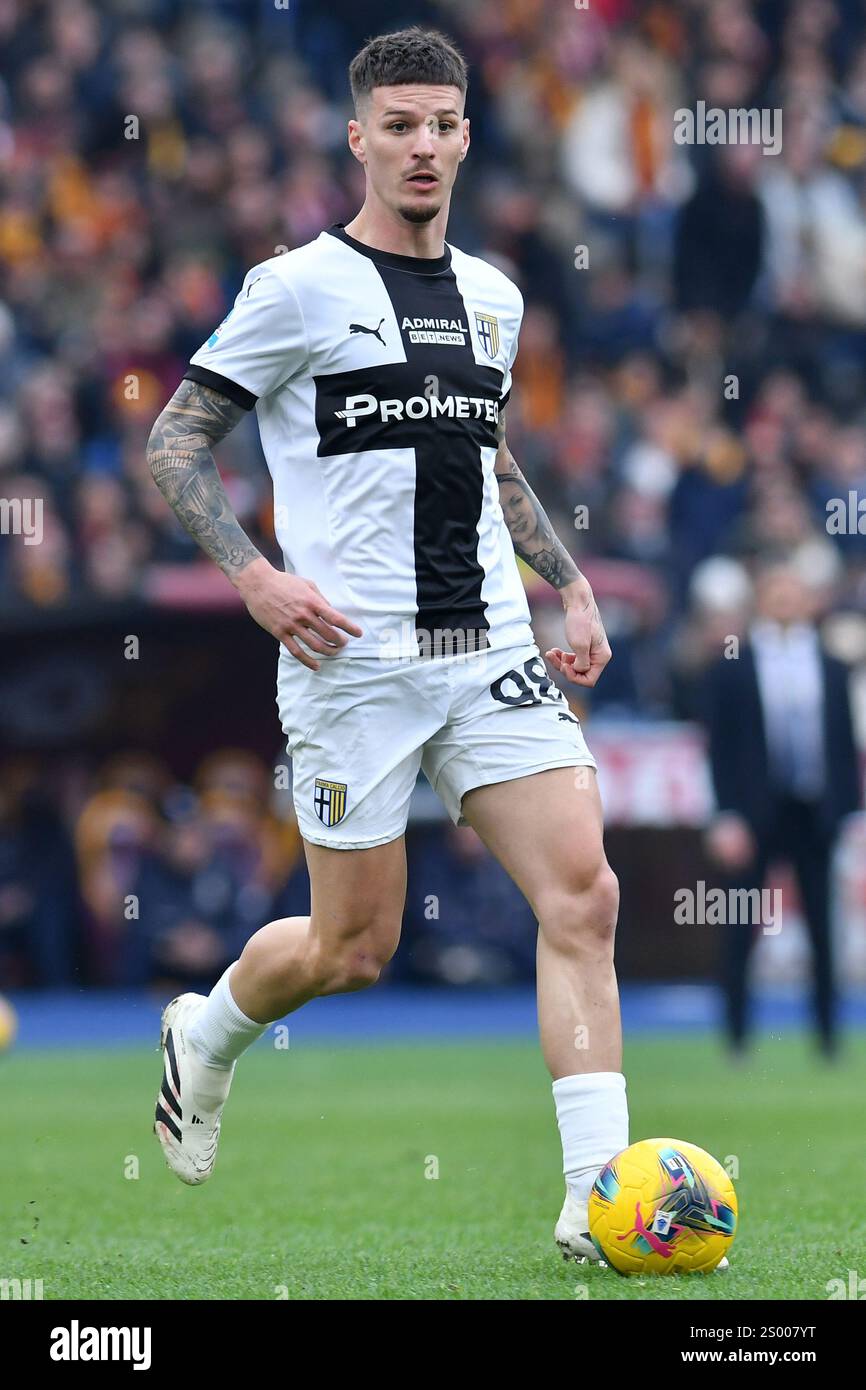 Roma team group hi-res stock photography and images - Page 2 - Alamy, image size:866x1390