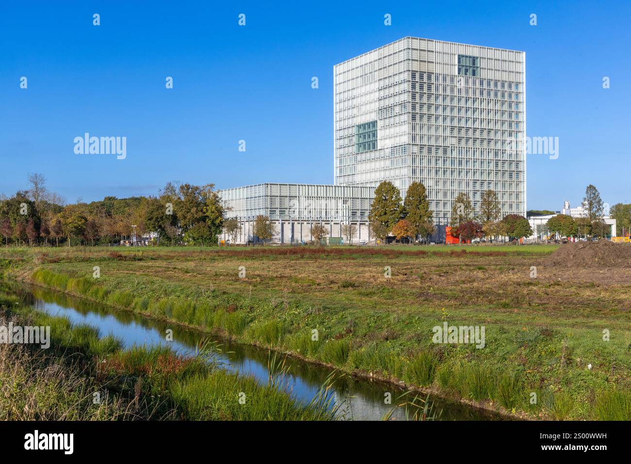Geo-Epidemiological Bridging: How Regional Health Systems Respond