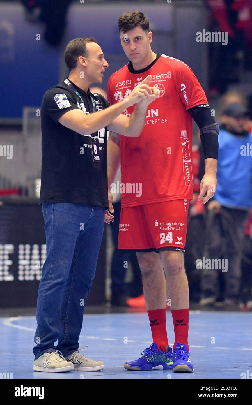 Roberto Garcia Parrondo (Trainer MT Melsungen) und Alexandre Cavalcanti ...
