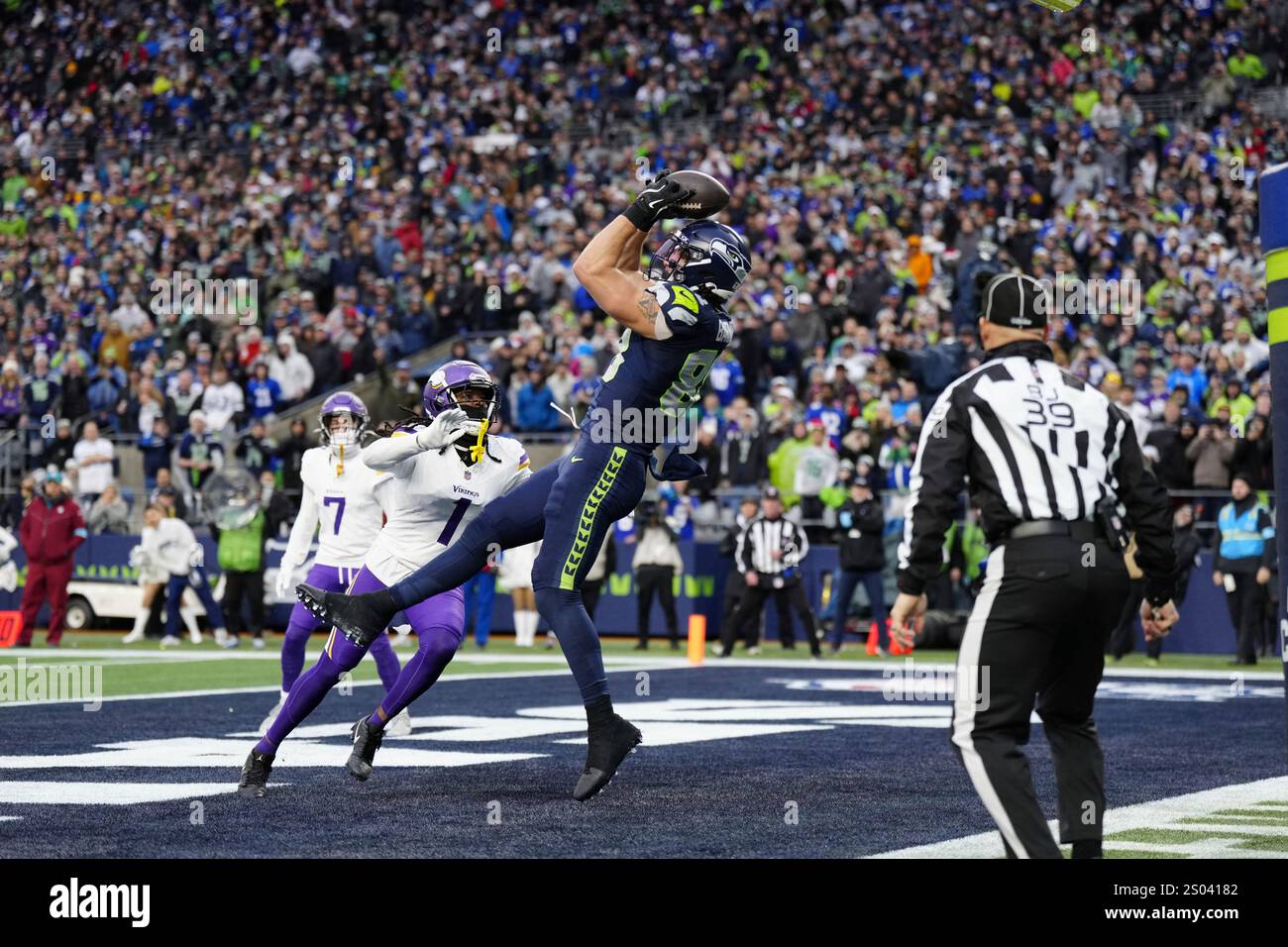 Seattle Seahawks tight end AJ Barner (88) scores a touchdown during an NFL football game, Sunday, Dec. 22, 2024 in Seattle. The Vikings defeated the Seahawks 27-24. (AP Photo/Ben VanHouten) Stock Photo