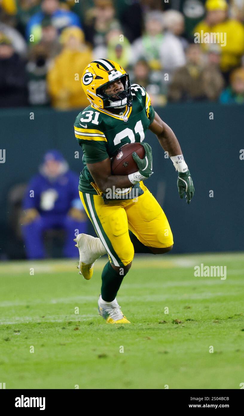 Green Bay Packers running back Emanuel Wilson (31) runs the ball