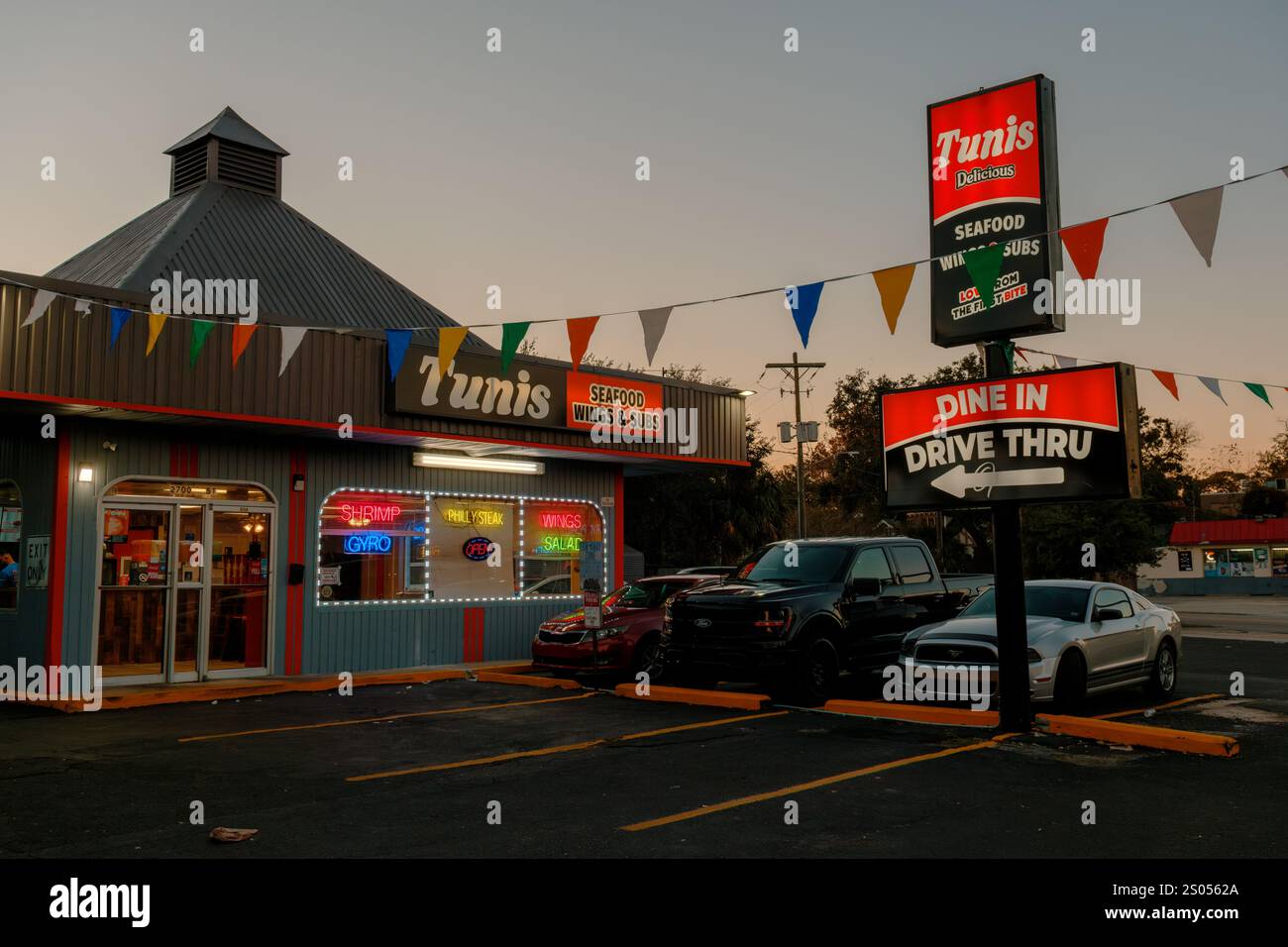 1950s restaurant not nostalgic hi-res stock photography and images - Alamy