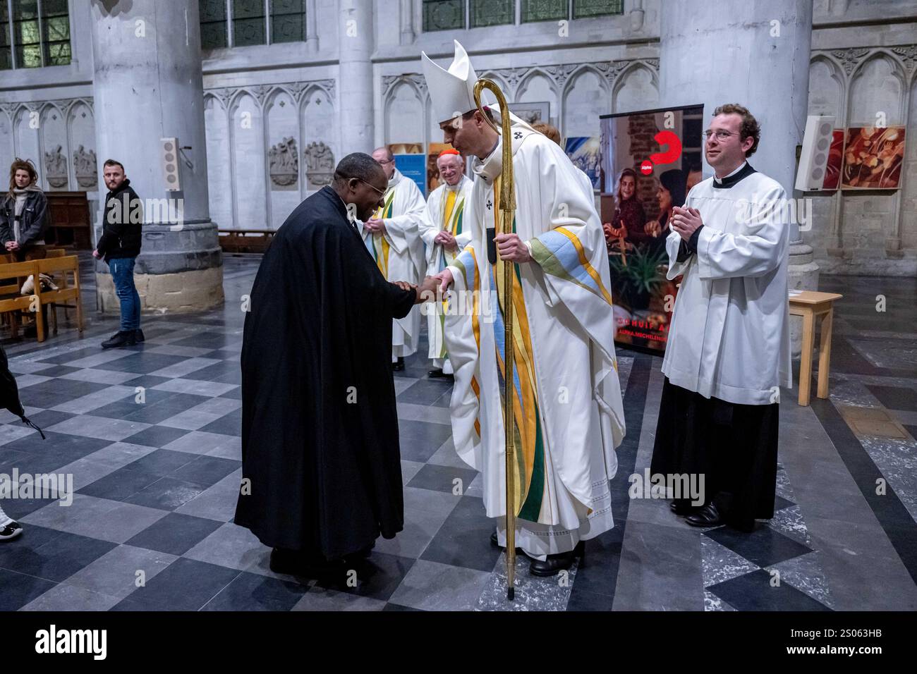 Picture of the midnight mass on Christmas eve in Mechelen, Tuesday 24