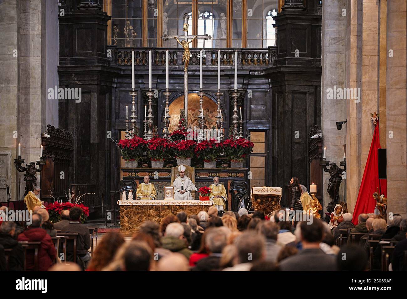 Cardinal Repole Torino, Italia. 25th Dec, 2024. Natale, celebrazione solenne della ...