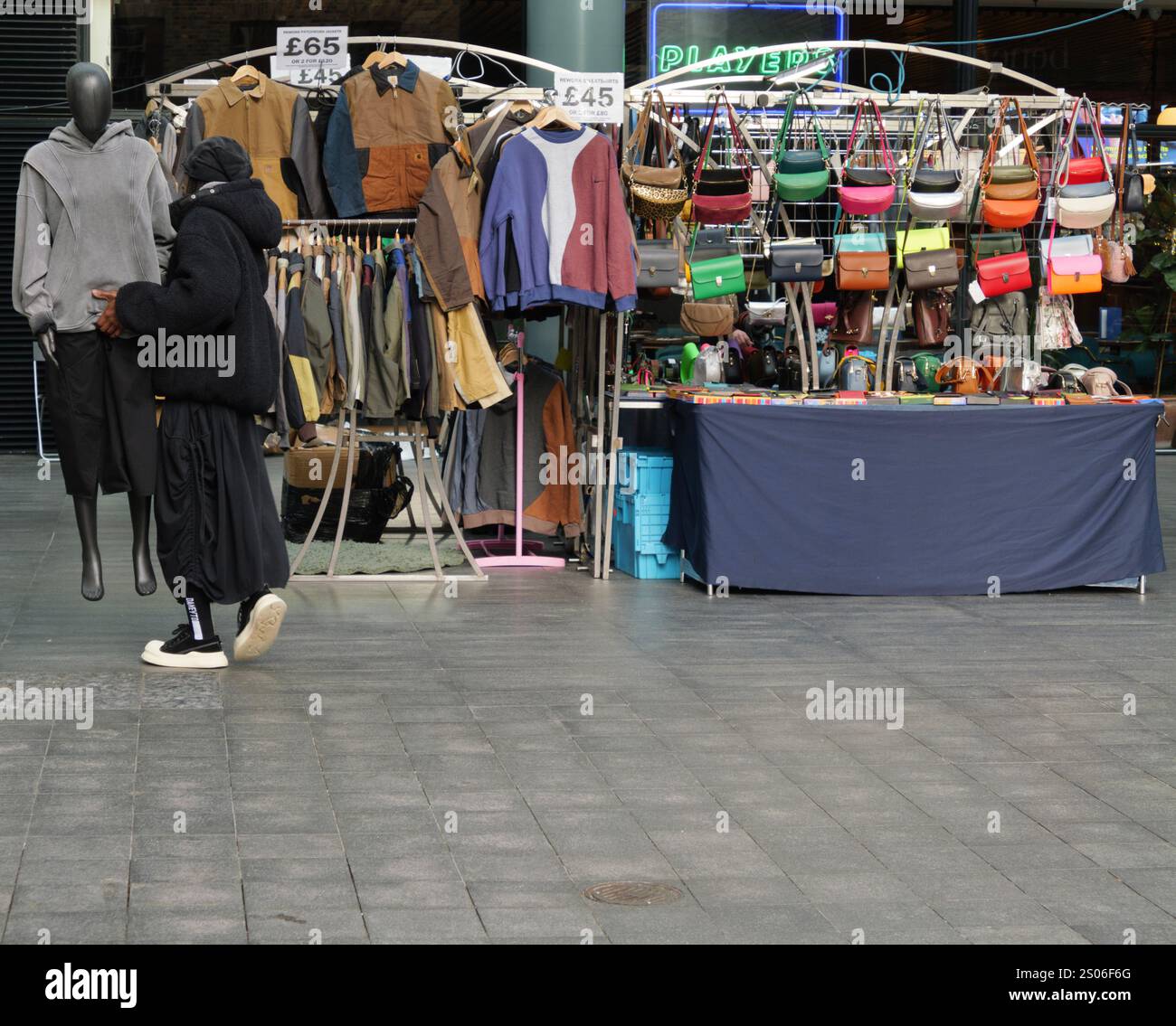 Shop front spitalfields hi-res stock photography and images - Page 2