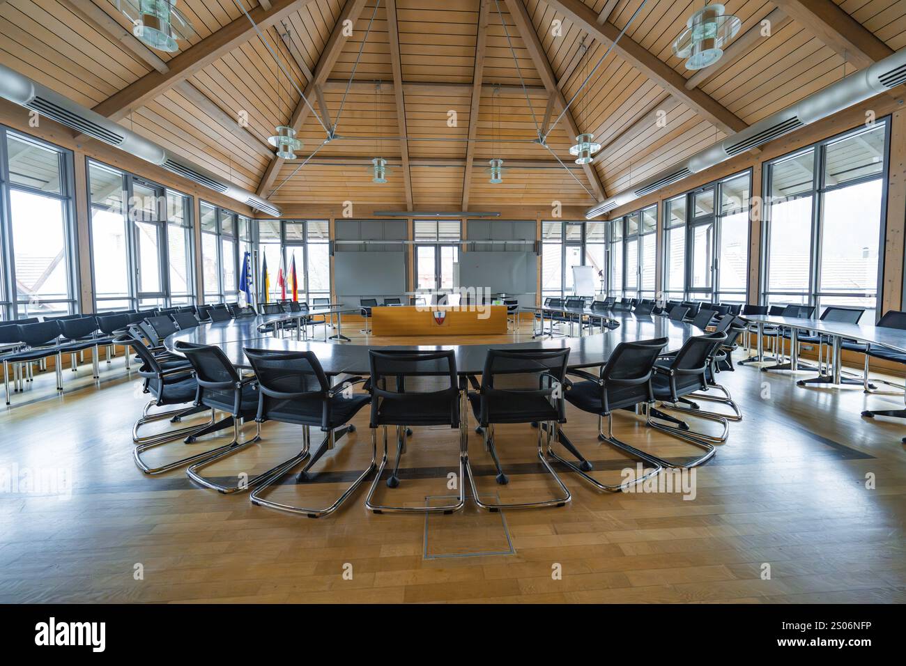 Spacious room designs hi-res stock photography and images - Alamy