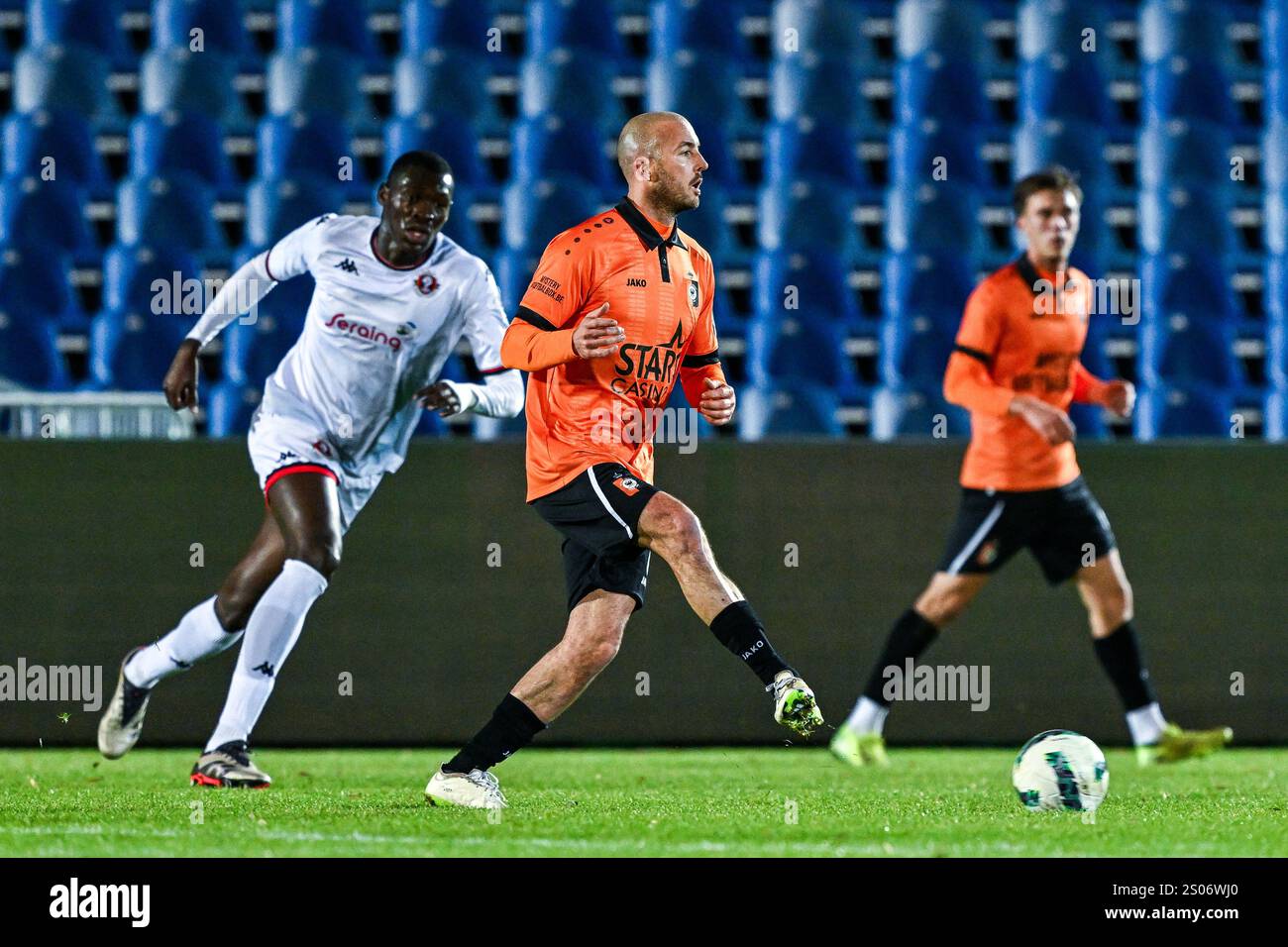 Steve De Ridder (6) of KMSK Deinze pictured during a soccer game