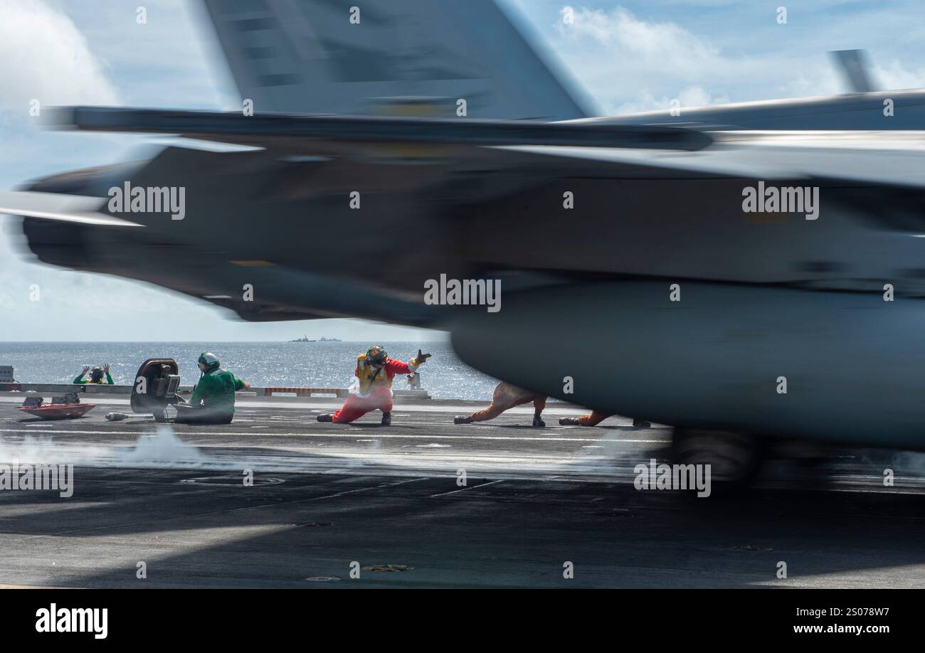 N 1 24 2 hi-res stock photography and images - Page 2 - Alamy