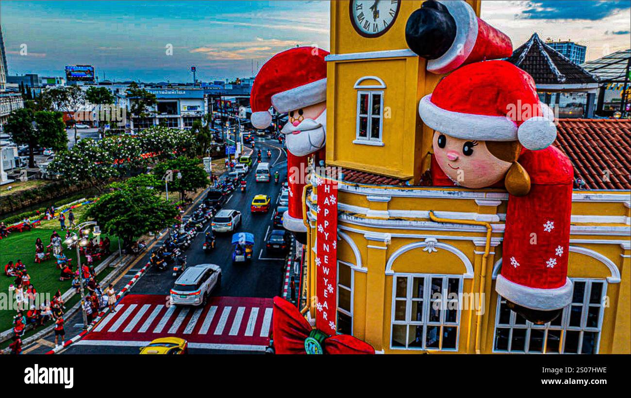 When do christmas decorations go on sale