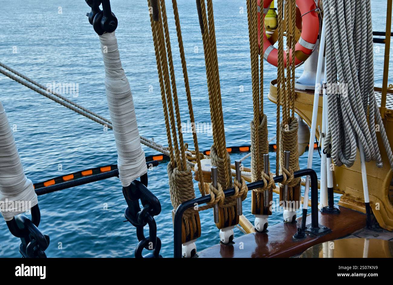 Ropes stretched across the masts of an old ship Stock Photo - Alamy