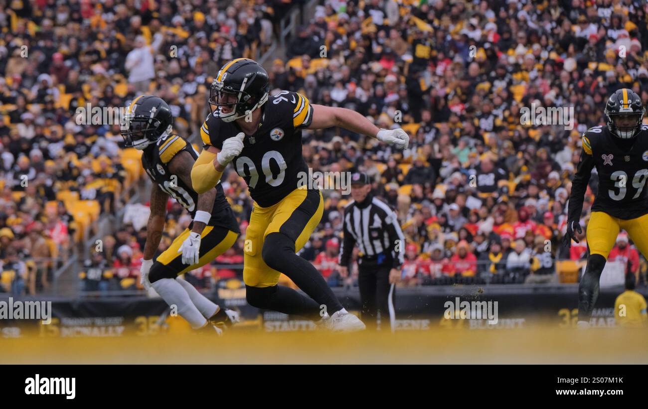 December 25, 2024 T.J. Watt 90 during the Steelers vs Chiefs in