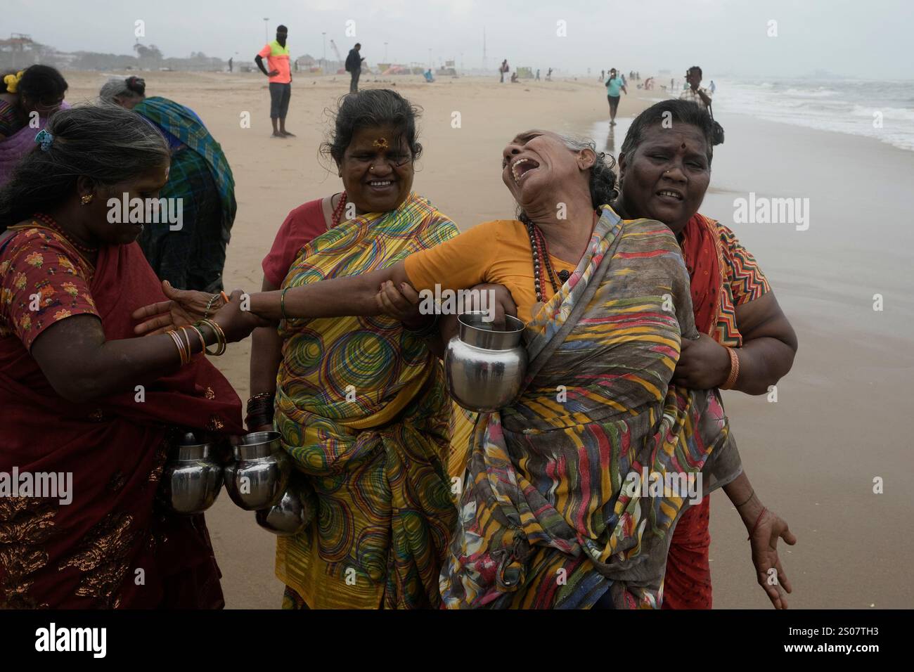 Tsunami live video in chennai