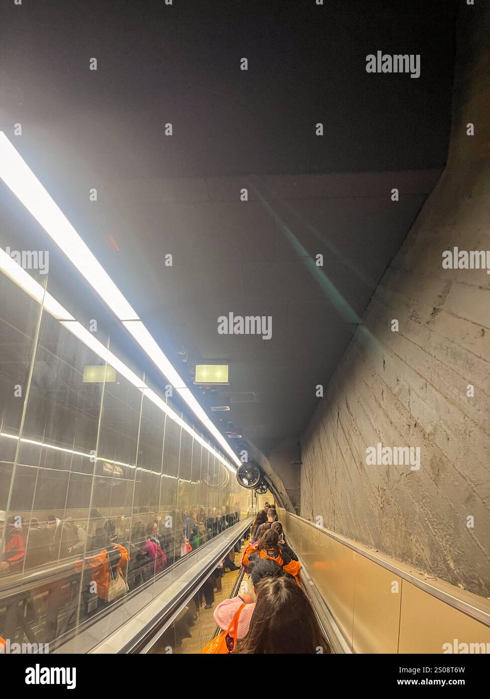 VKontakte-da birinchi marta jinsiy aloqa Mehmonxona xonasida kamera porno