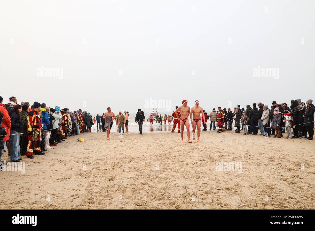 Sylt 38. Weihnachtsbaden, Westerland, 26.12.2024 Feature *** Sylt 38