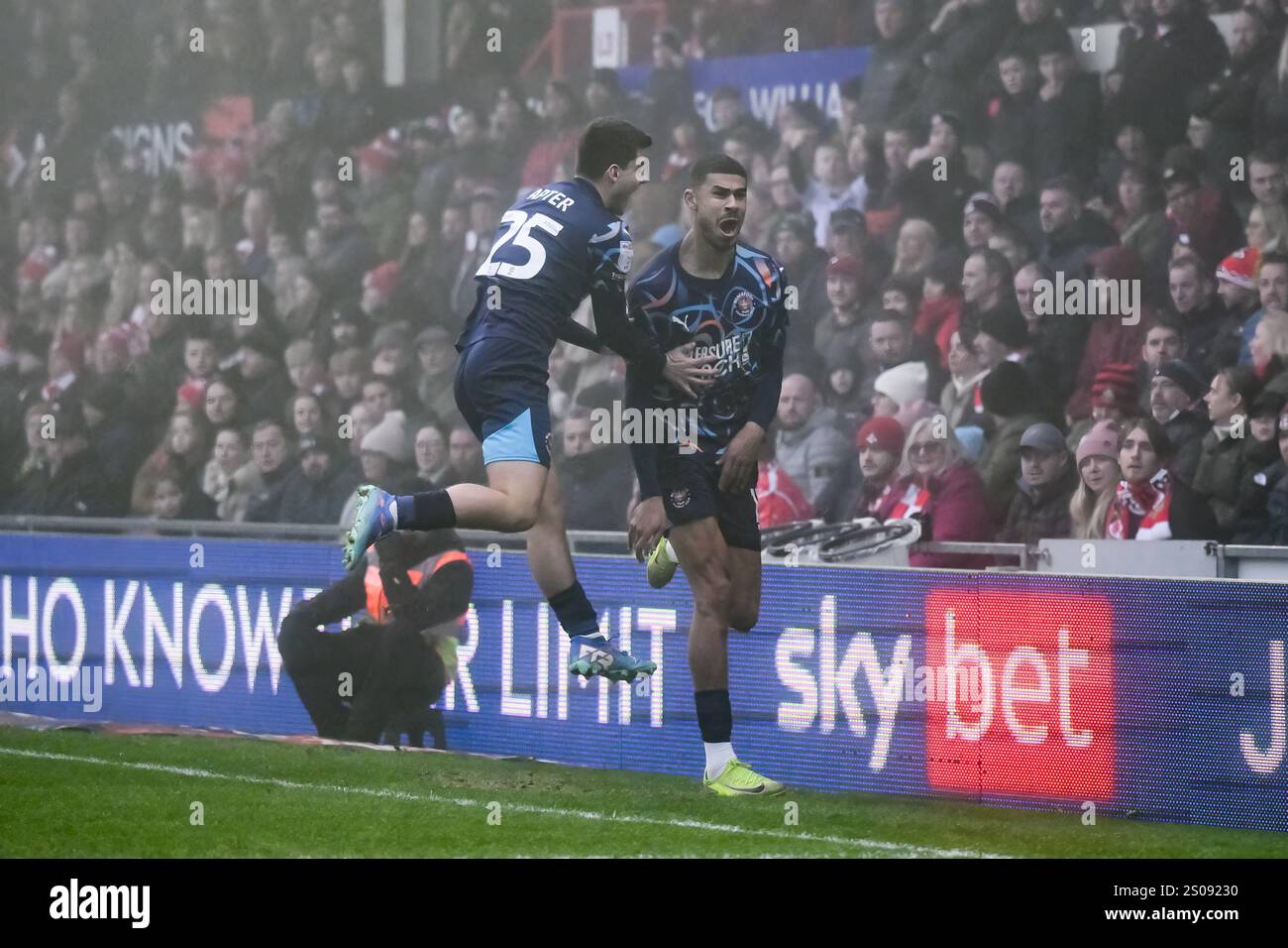 Ashley Fletcher of Blackpool celebrates his goal to make it 0-1 during ...