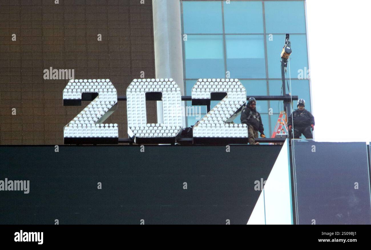 New York Ball Drop 20 2025 Schedule Doti Mallorie
