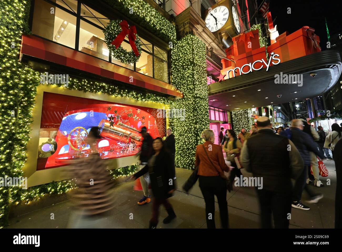 New York, NY - Dec. 17, 2024: Macy's department store on Broadway in ...