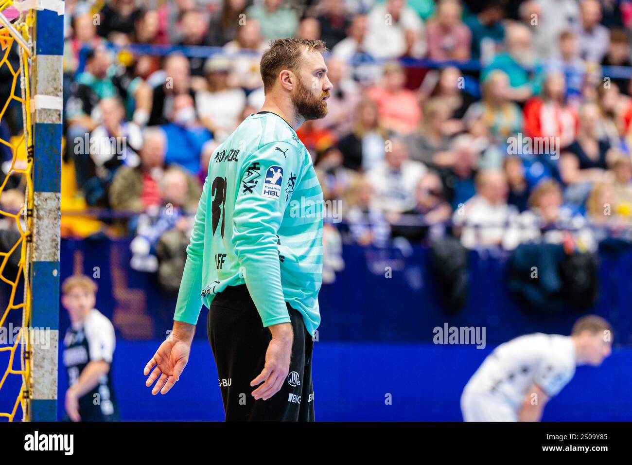 Andreas Wolff (THW Kiel, #33) GER, TBV Lemgo Lippe vs. THW Kiel ...