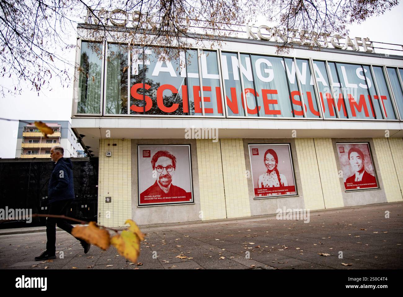 Falling Walls Science Summit im Cafe Moskau in Berlin am 7. November 2024. Falling Walls Science Summit Stock Photo