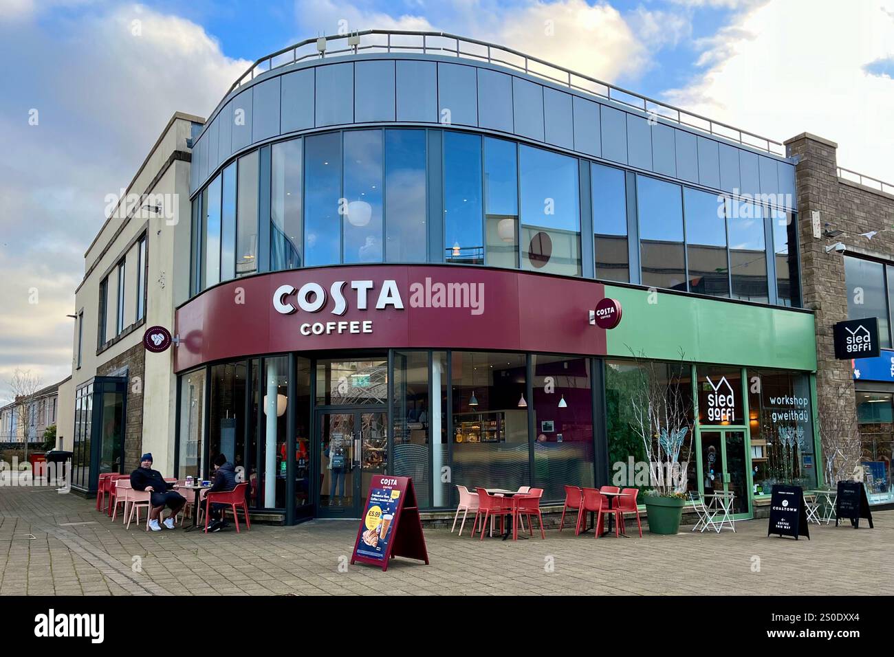Costa Coffee on Saint Catherin's Walk. Carmarthen, Wales, United Kingdom. 11th December 2024. - Smartphone Captured Stock Image Costa Coffee on Saint Catherin's Walk. Carmarthen, Wales, United Kingdom. 11th December 2024. - Smartphone Captured Stock Image