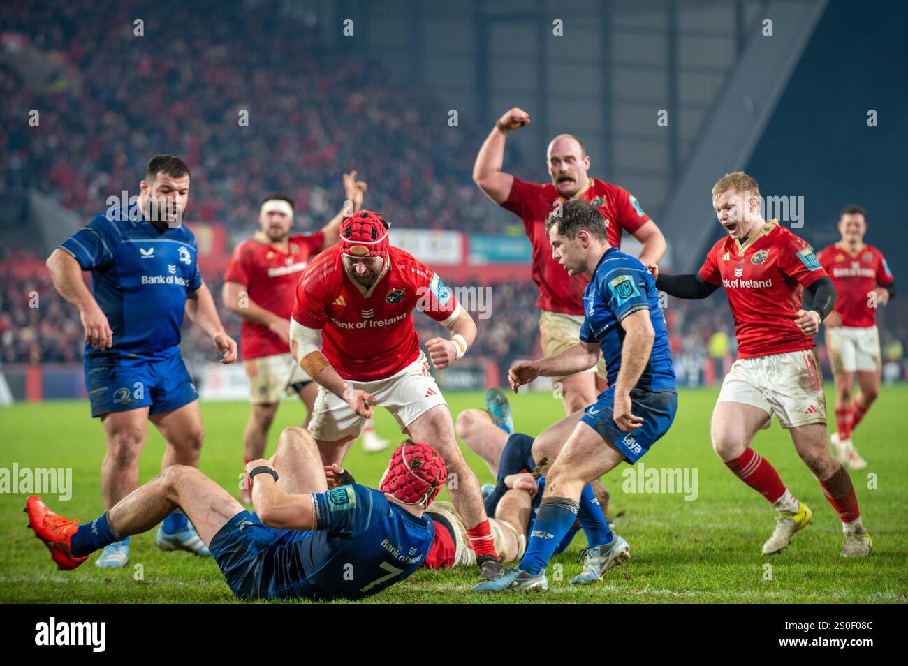 Limerick, Ireland. 28th Dec, 2024. Munster players celebrates scoring ...