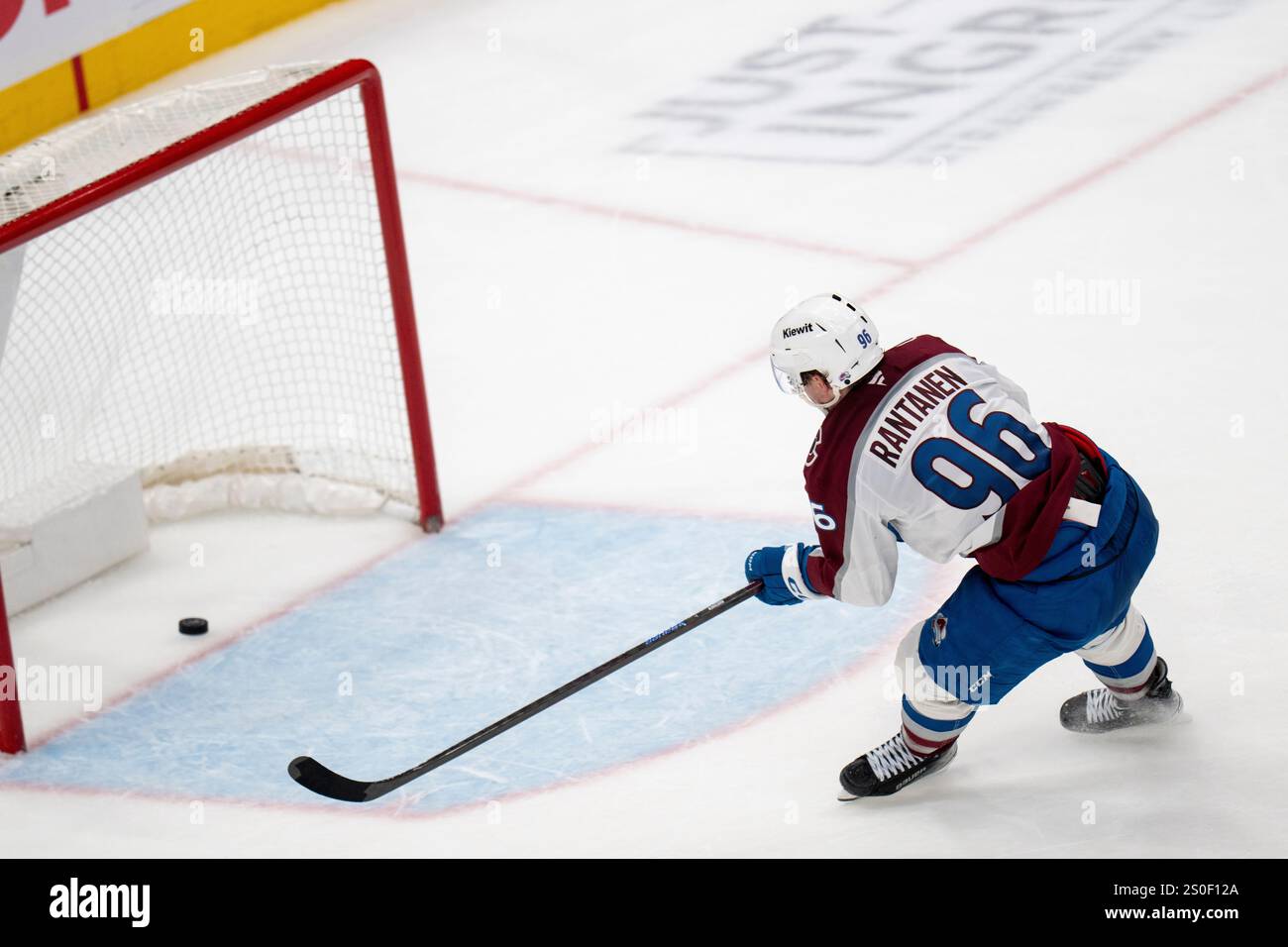 Colorado Avalanche right wing Mikko Rantanen (96) scores a goal during