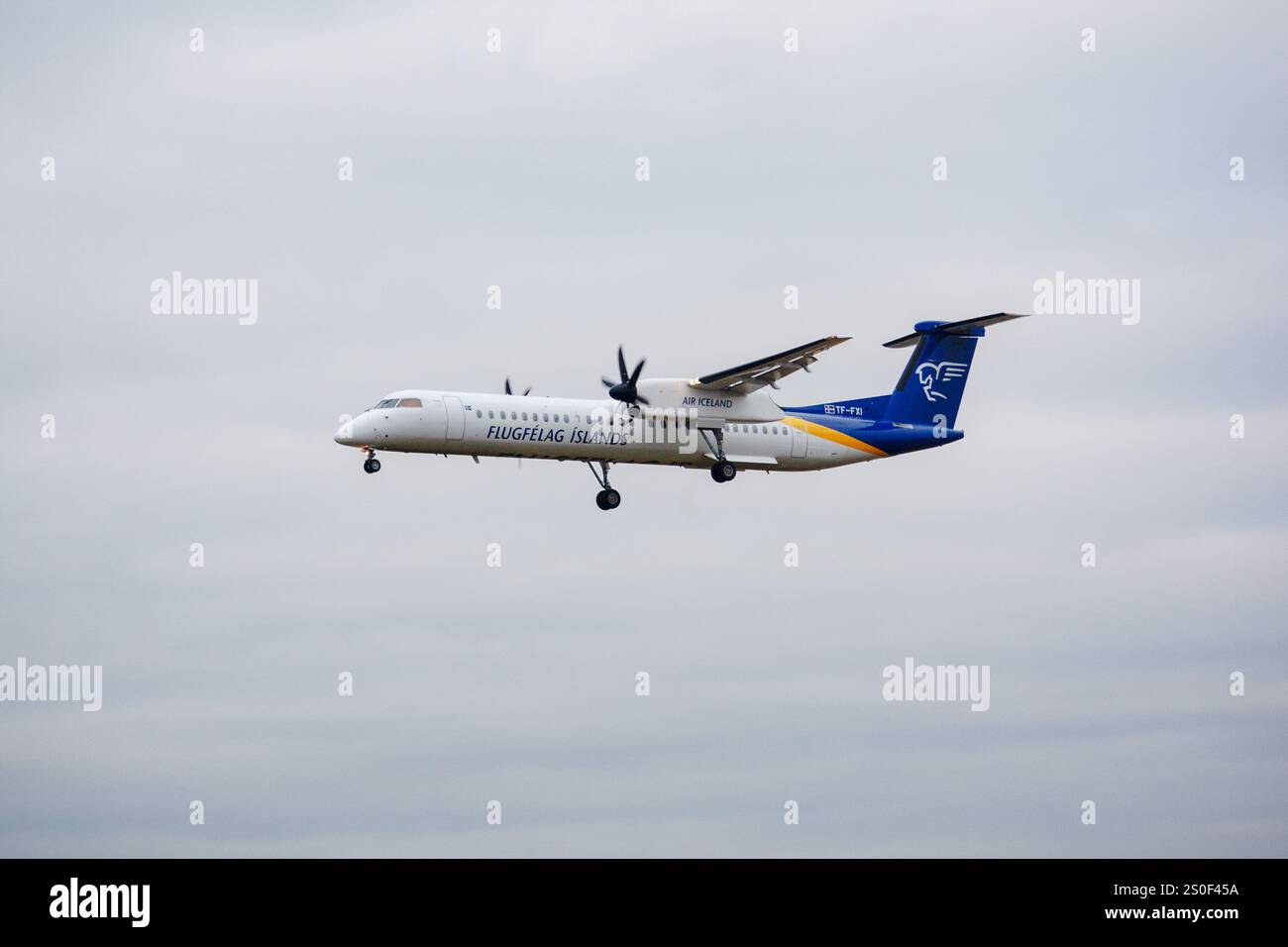 TF-FXI De Havilland Canada Dash 8-400 Flugfelag Islands Norwich Airport UK 05-12-2017 - Stock Image