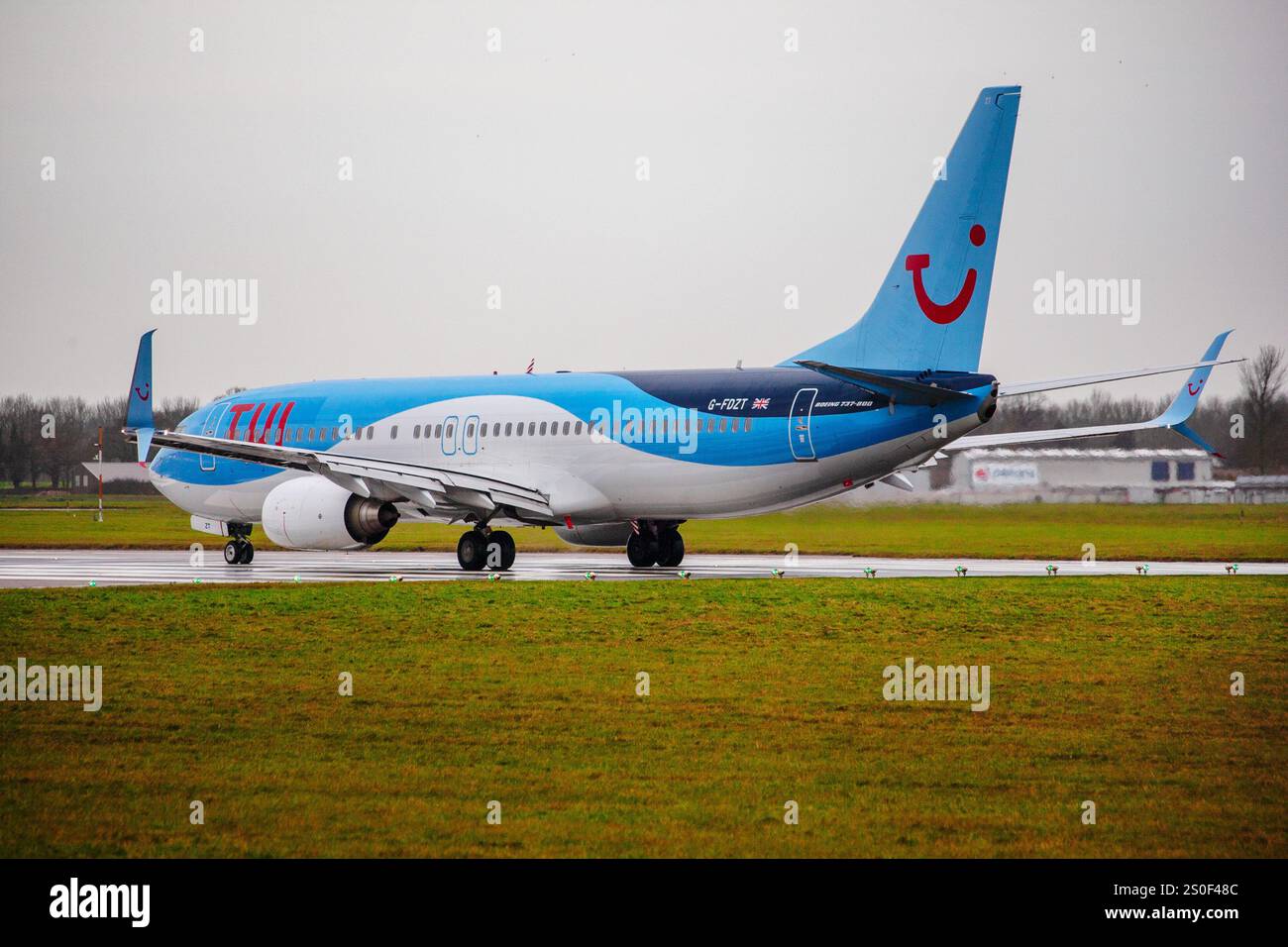 G-FDZT Boeing 737-8K5(WL) TUI Airlines Norwich Airport UK 26-11-2017 v1 - Stock Image