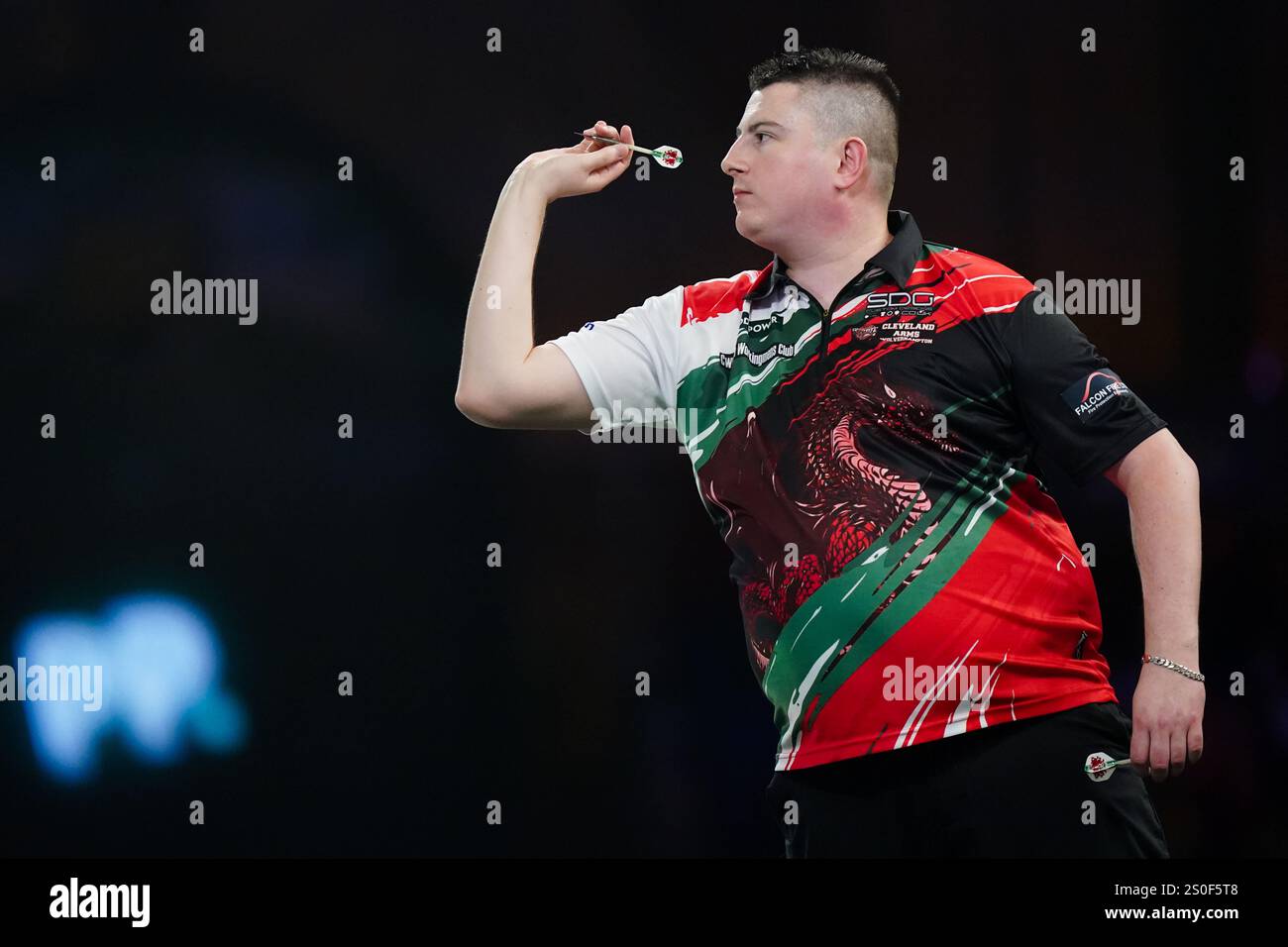 Nick Kenny during the 3rd round match between Luke Humphries and Nick