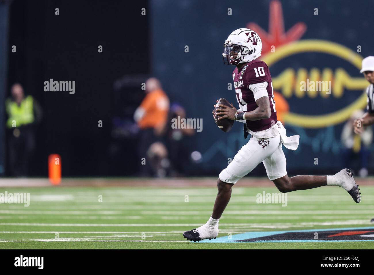 Las Vegas, NV, USA. 27th Dec, 2024. Texas A&M Aggies quarterback Marcel ...