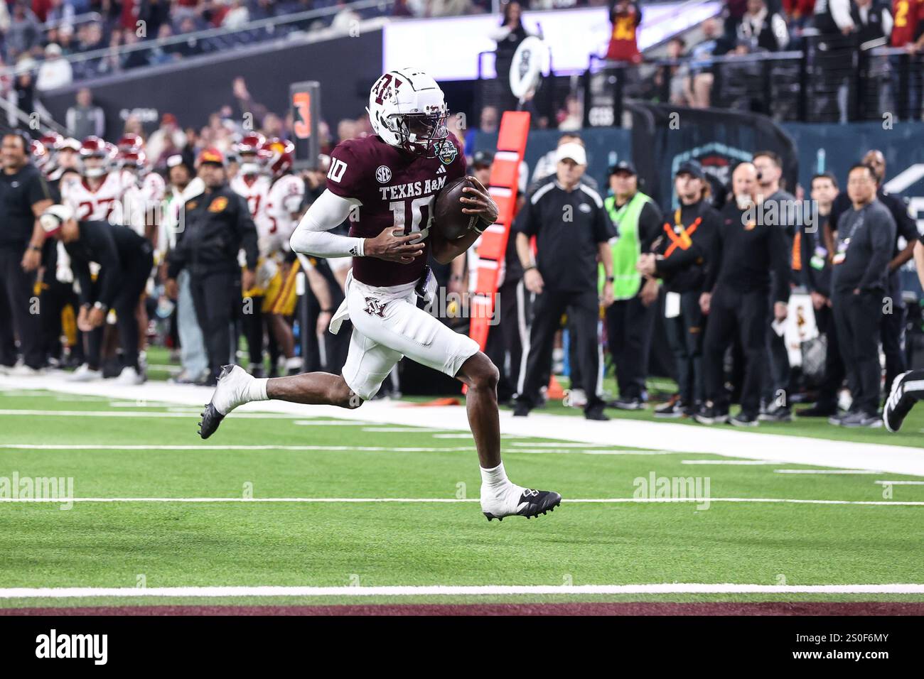 Las Vegas, NV, USA. 27th Dec, 2024. Texas A&M Aggies quarterback Marcel ...