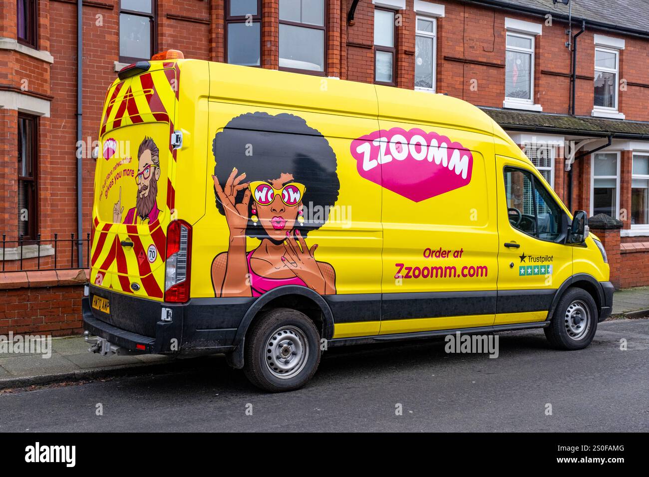 ZZoomm full fibre broadband van UK Stock Photo - Alamy