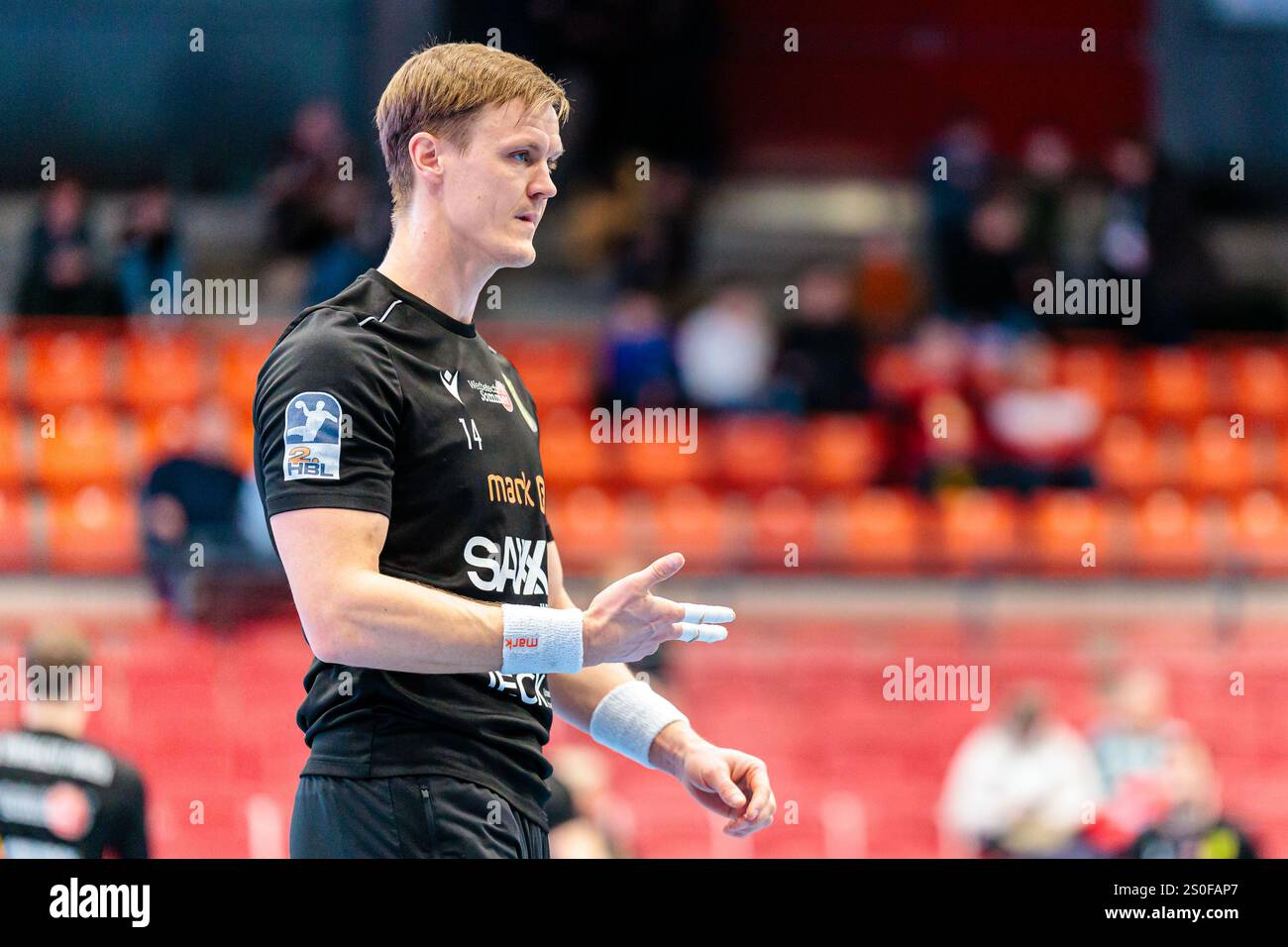 Niclas Pieczkowski (VfL Eintracht Hagen, #14) GER, TuS N-Luebbecke vs ...
