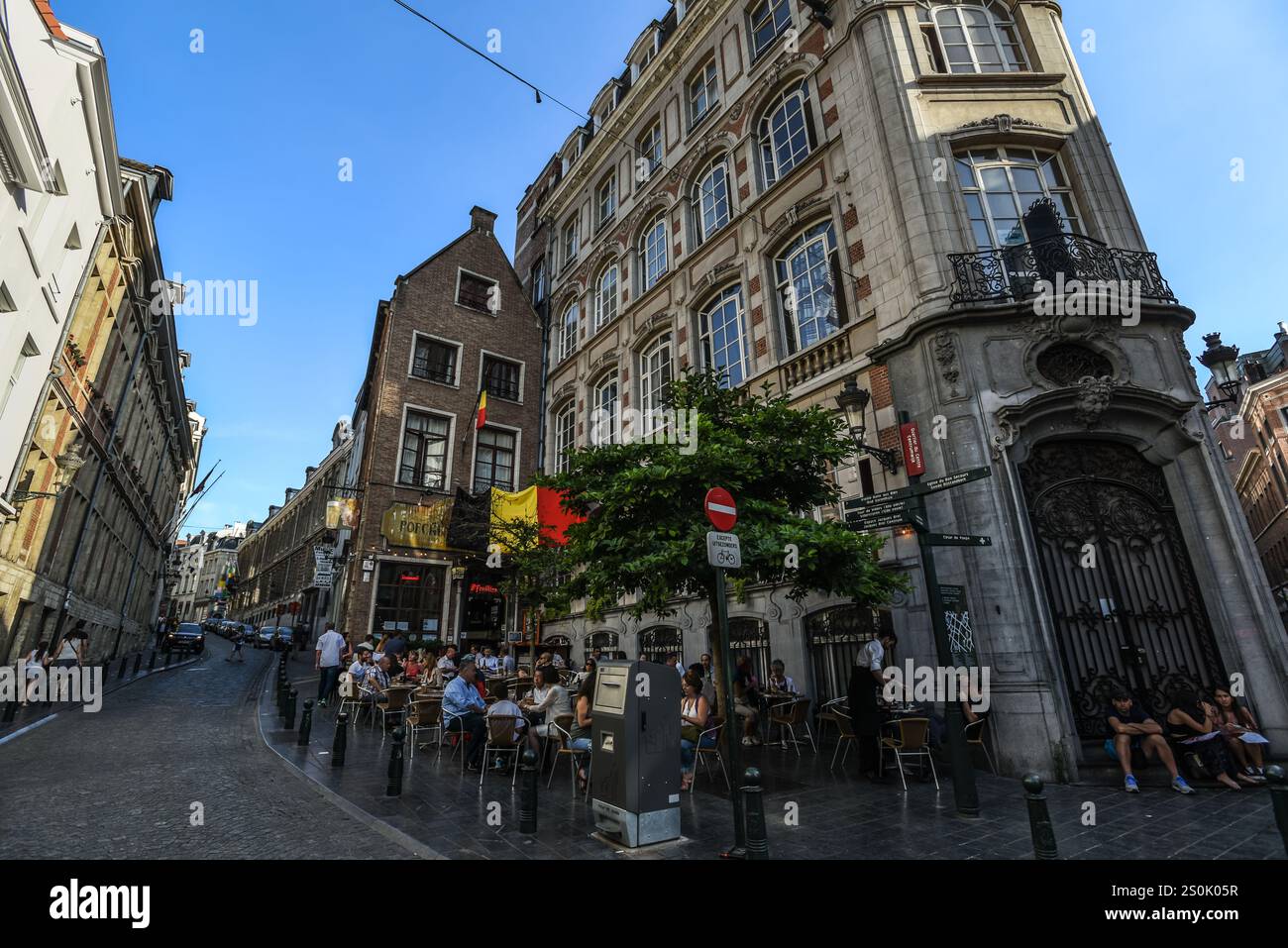 Belgium brussels rue chene rue hi-res stock photography and images
