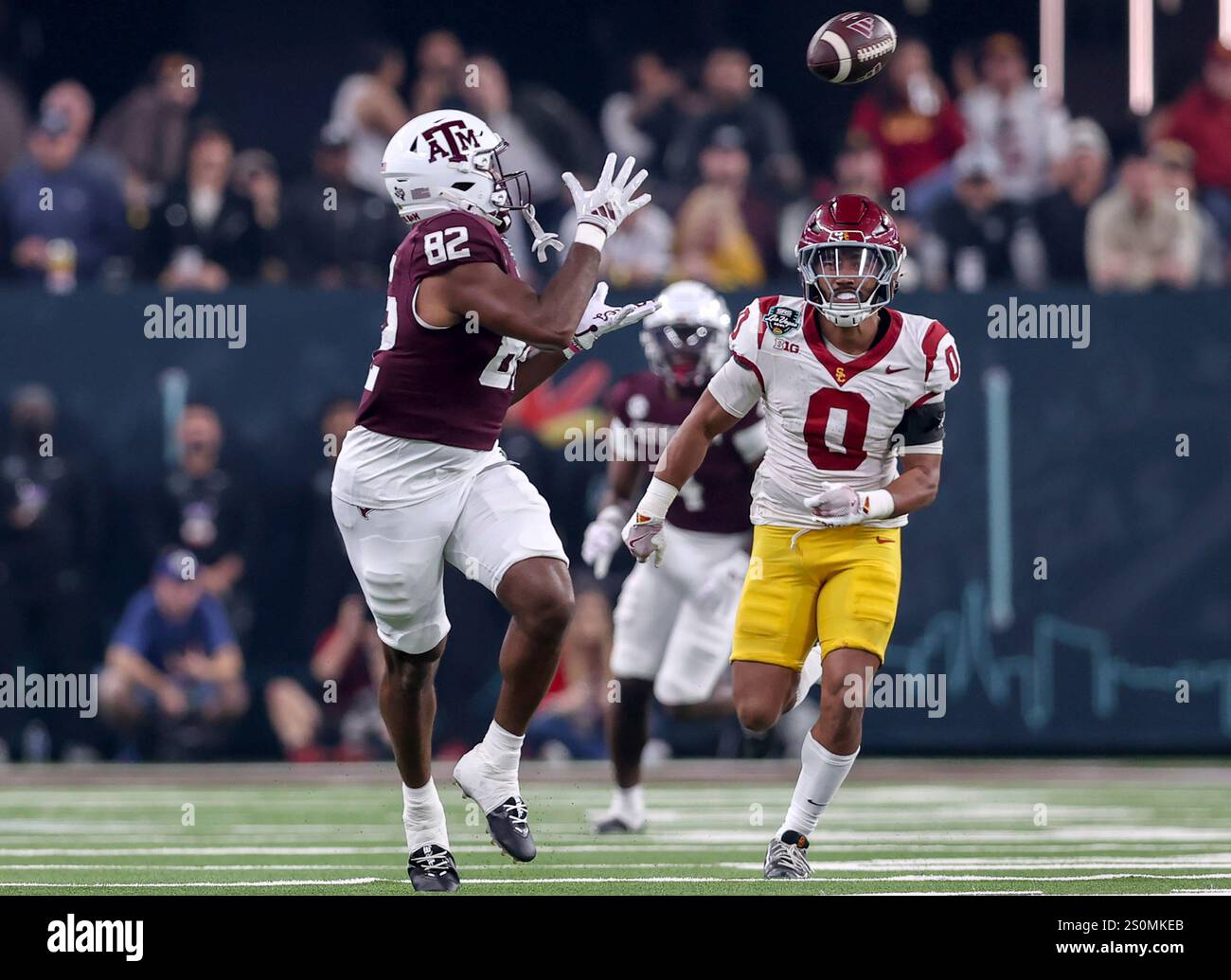 LAS VEGAS, NV - DECEMBER 27: Texas A&M Aggies tight end Shane Calhoun ...