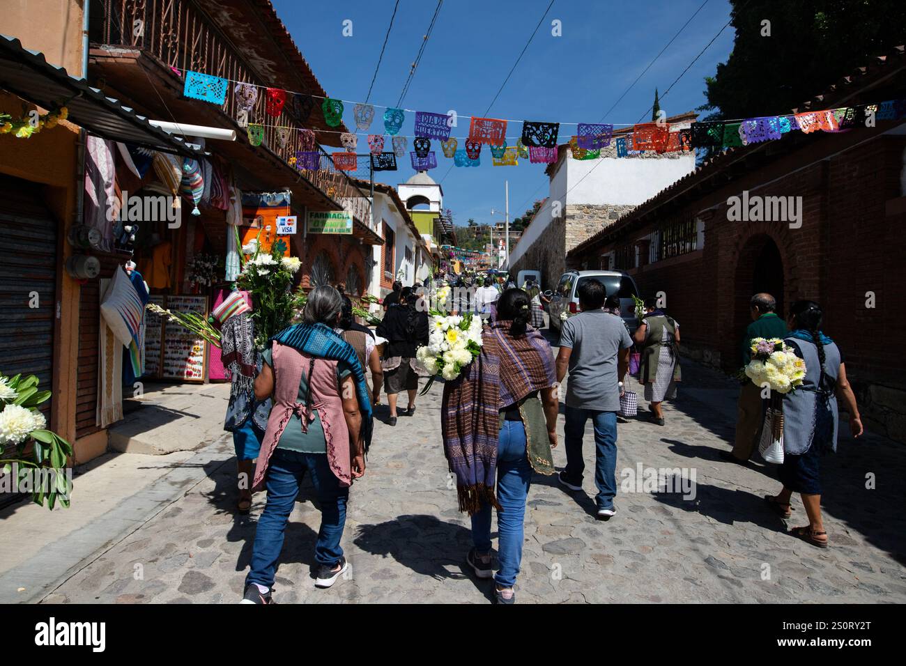 Teotitlan del Valle, Oaxaca/Mexico; October 1st 2023: A group from an ...