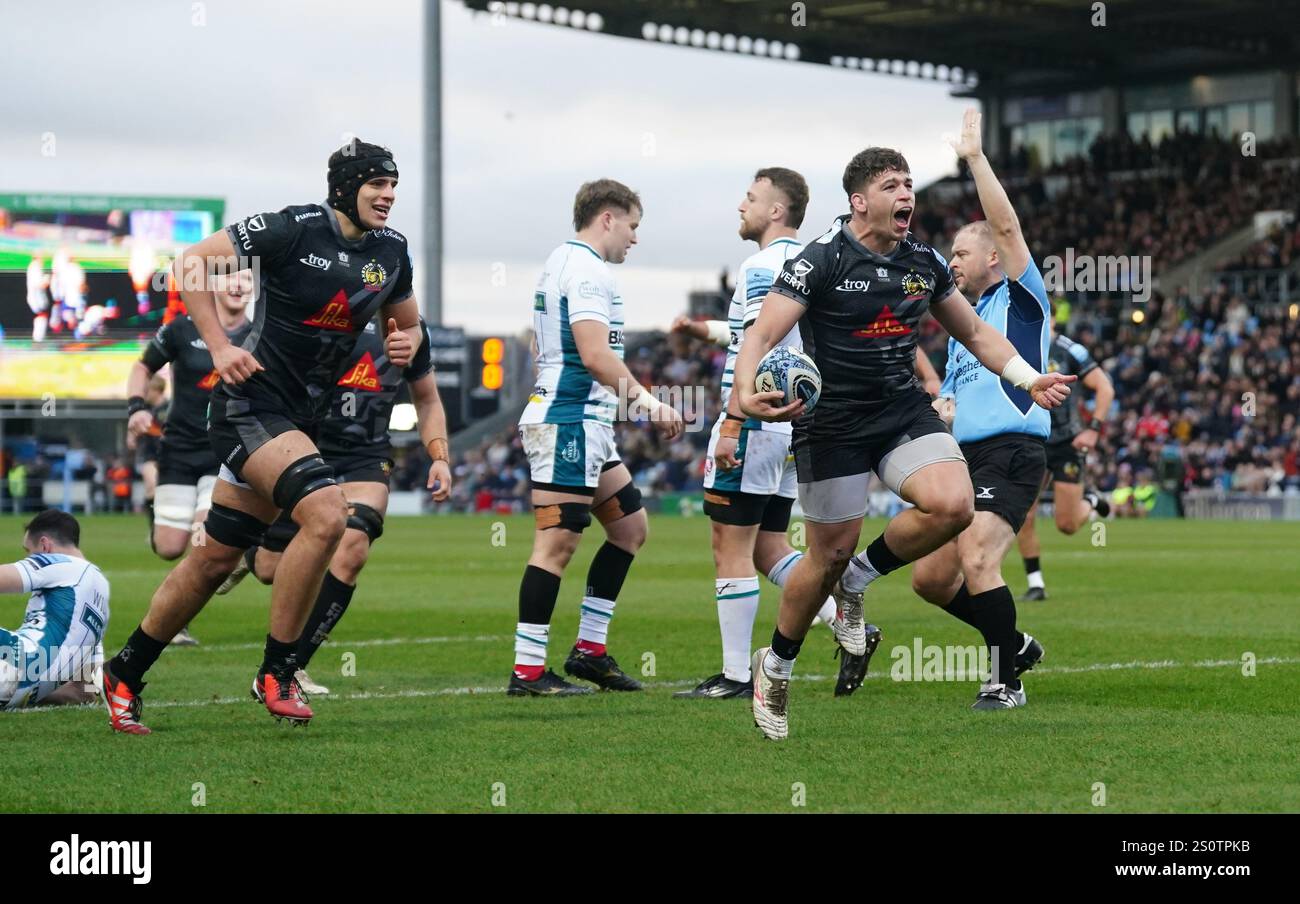 Exeter Chiefs Dan Frost scores their first try during the Gallagher