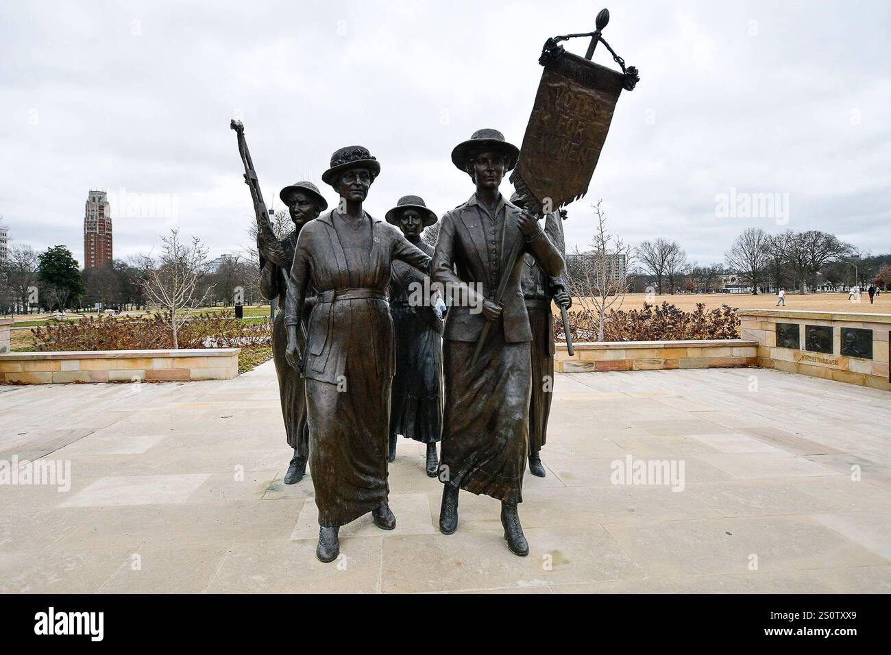 Statues of women suffragists, in the fight and conquest for the right ...