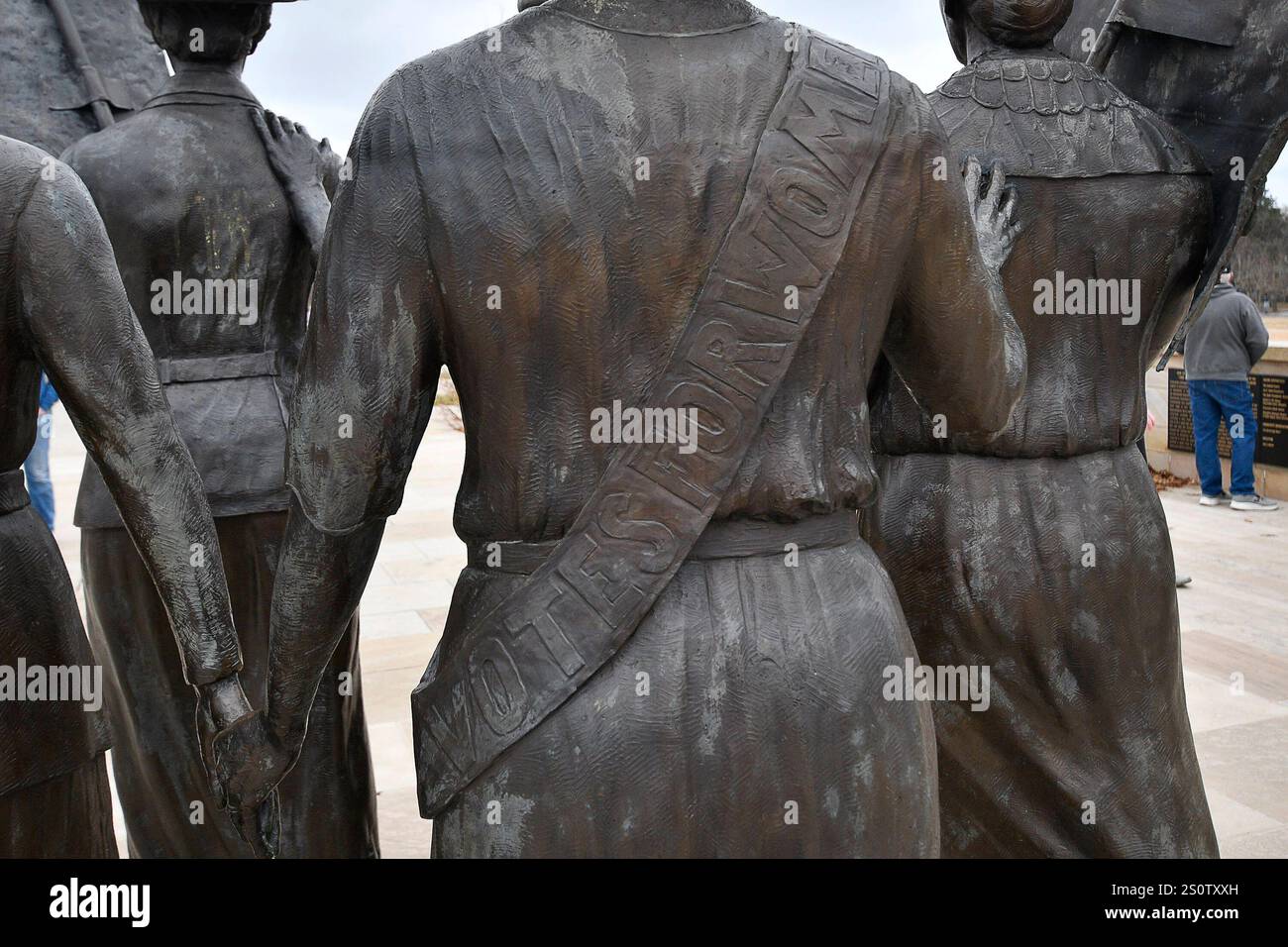 Statues of women suffragists, in the fight and conquest for the right ...