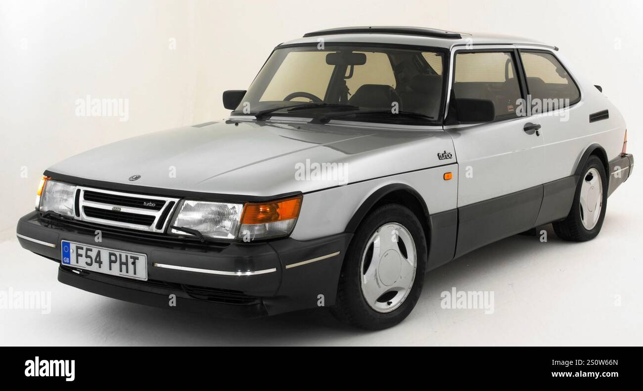 Saab 900 turbo hi-res stock photography and images - Alamy
