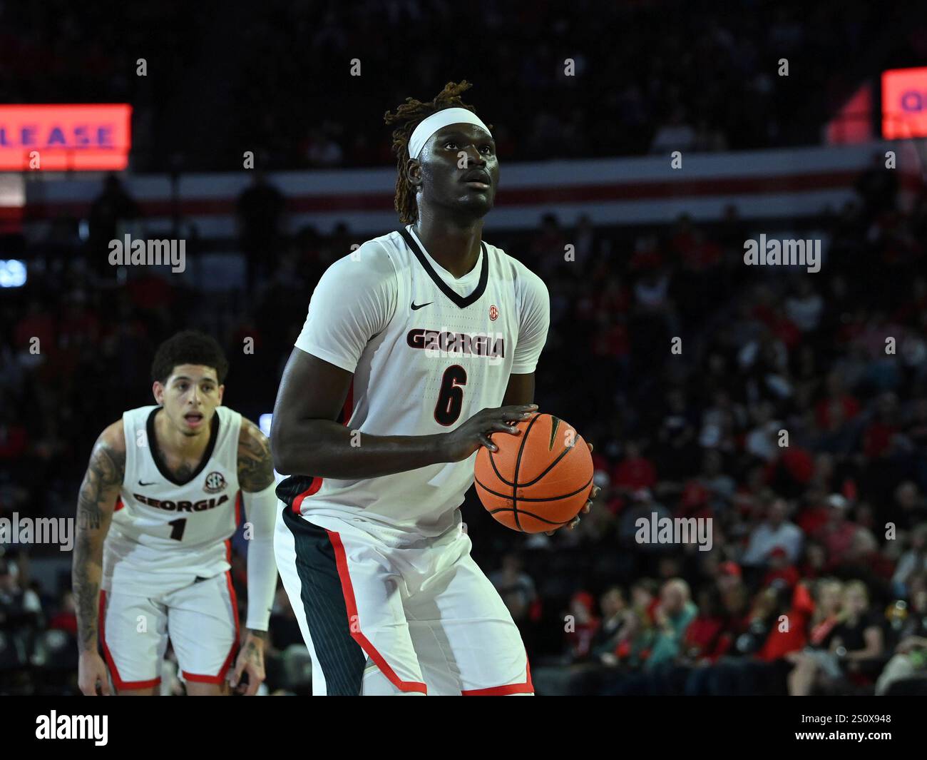 ATHENS, GA - DECEMBER 29: Georgia Bulldogs center Somtochukwu 