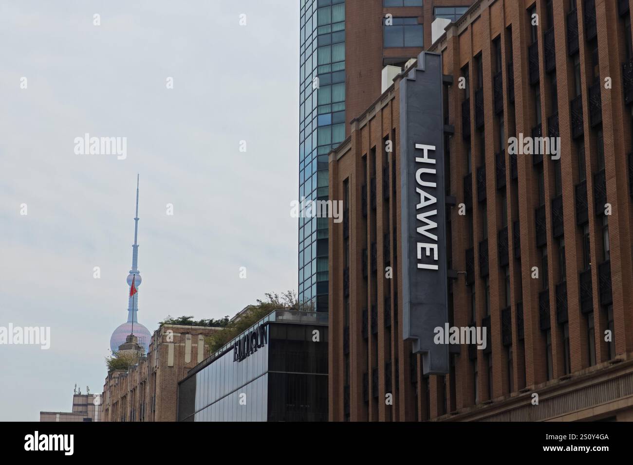 SHANGHAI, CHINA - DECEMBER 30, 2024 - The Huawei Global flagship store ...