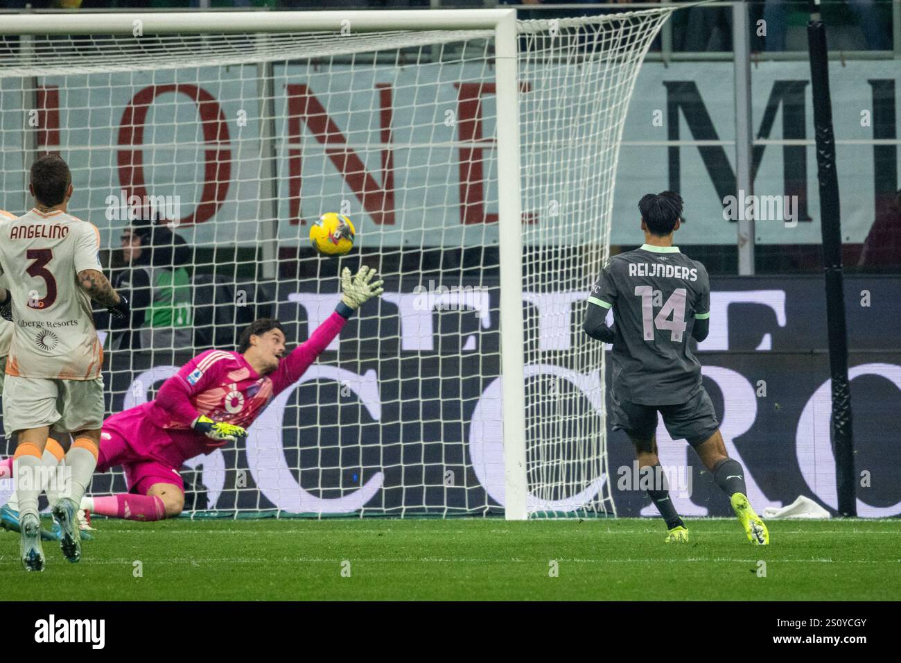 Milan december 29 2024, during serie A match Ac Milan vs As Roma - Milan december 29 2024 Credit: Kines Milano/Alamy Live News Stock Photo